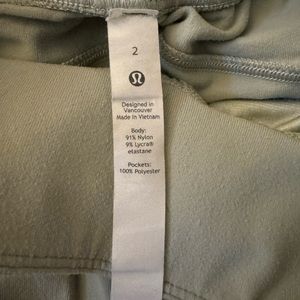 Lululemon size 2 greenish joggers